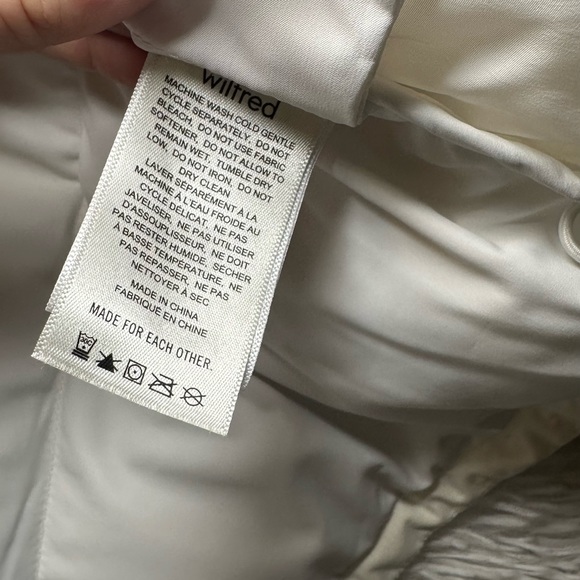 Aritzia Wilfred Cloud Puff - Picture 4 of 6